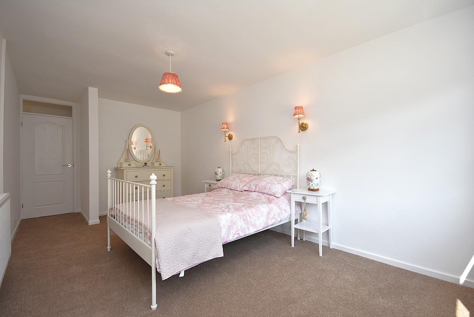 40 Bassett Road, Sully, CF64 5HS